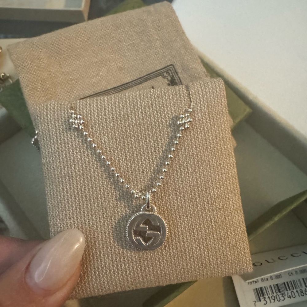 Gucci Silver Minimalist Necklace with Circular Pendant
